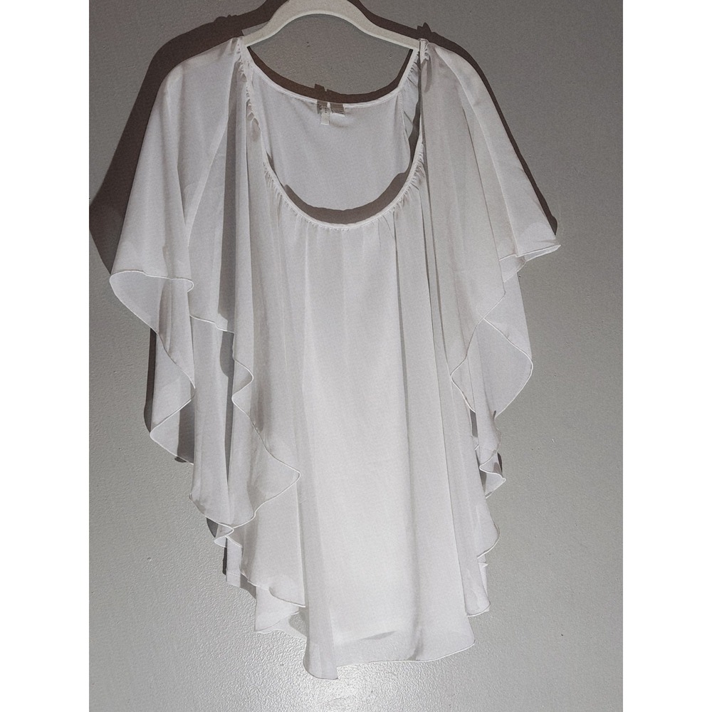 womens Est.1946 size 18/20W White top